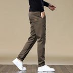 Calça Chino em Sarja Masculina - Linha Urbana